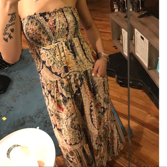 AMERICAN EAGLE FLORAL STRAPLESS DRESS - Picture 2 of 3